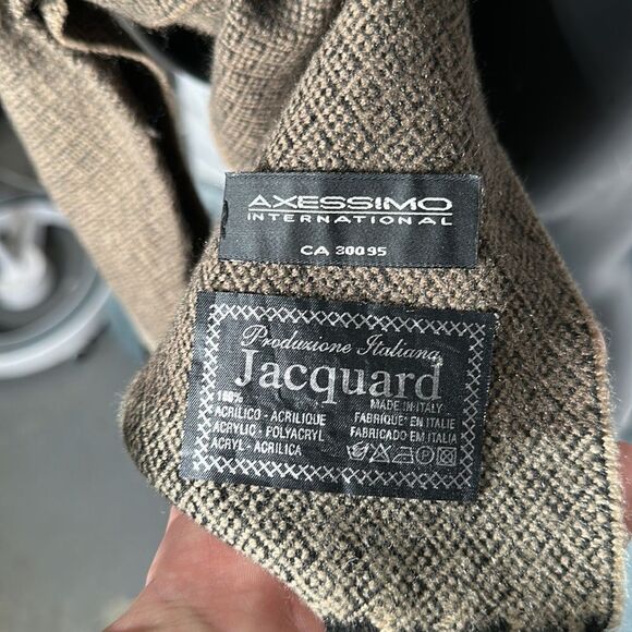 Jacquard scarf - Picture 3 of 3